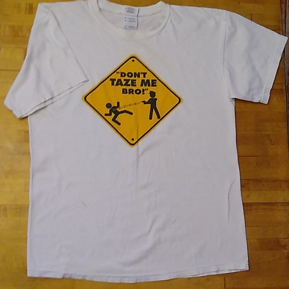 Novelity T-SHIRT - Picture 6 of 7